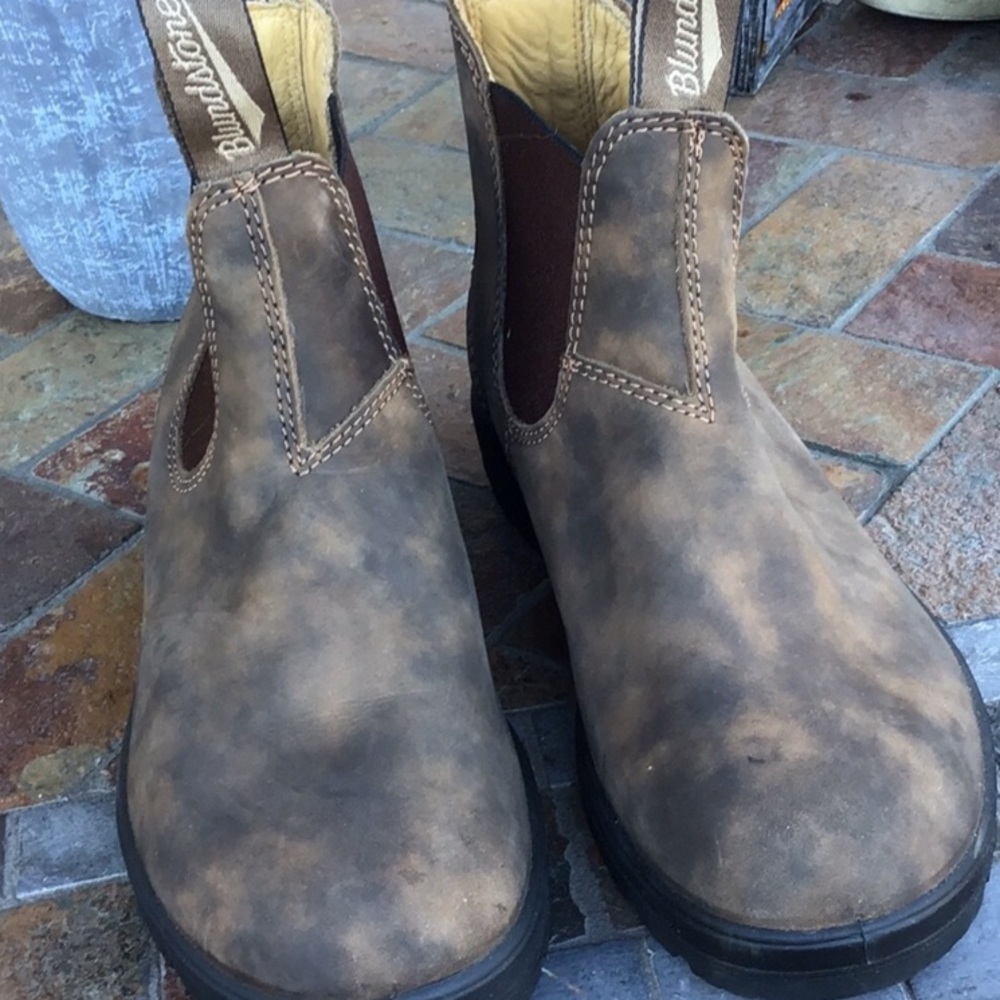 Blundstones